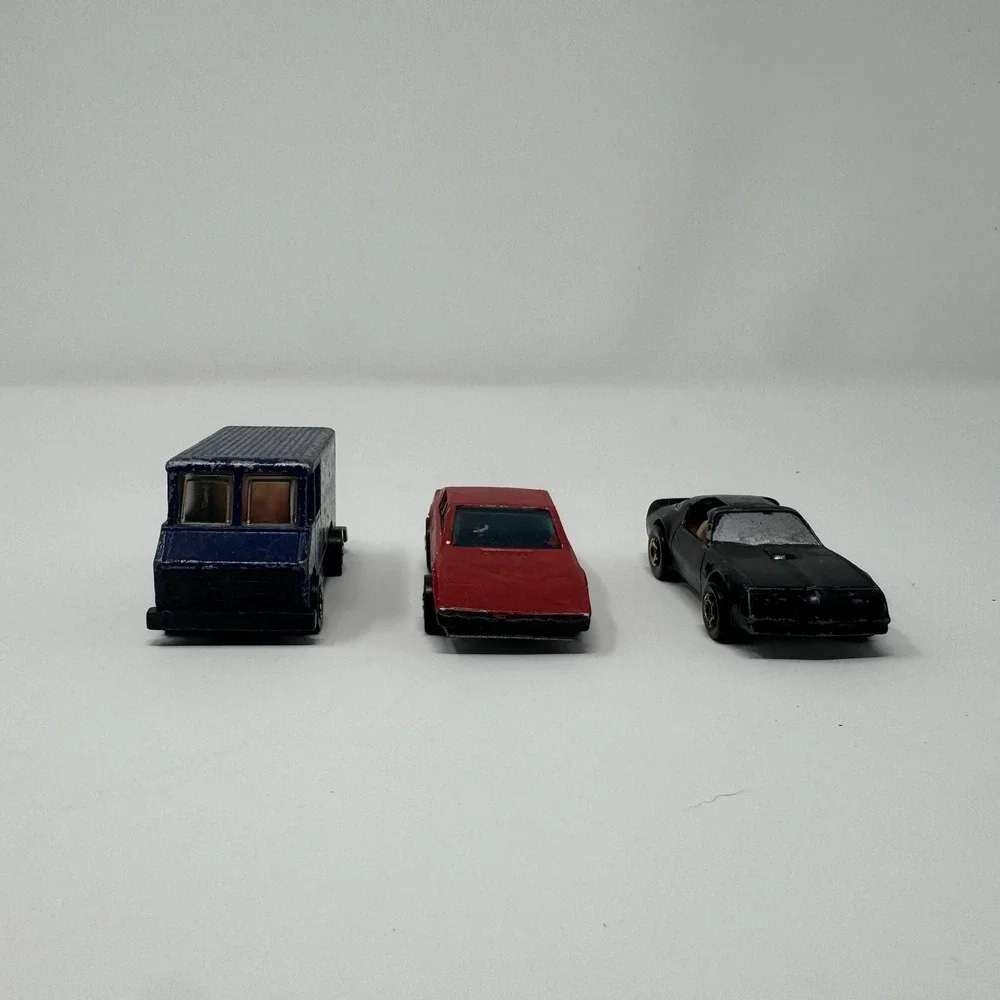 Lot of 9 Vintage 70s 80s Hot Wheels Matchbox Die Cast Cars Toys Used Played